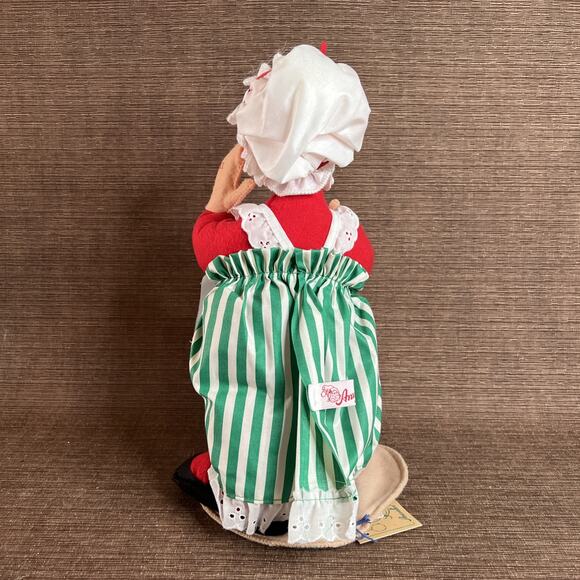 Annalee Mrs. Claus Doll – 13″ Christmas 2004 – Vintage Handmade Cloth –Pre-Owned - Picture 5 of 8